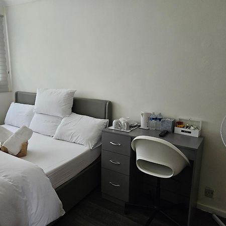Jays-Rooms Pitsea Екстериор снимка