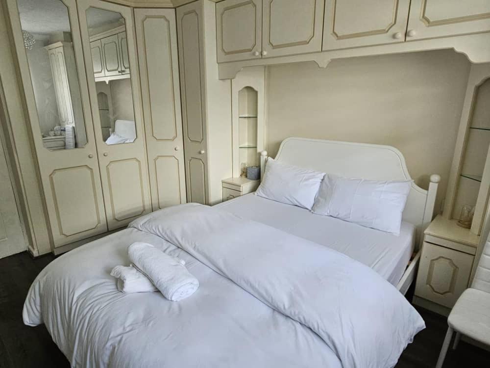 Jays-Rooms Pitsea Екстериор снимка